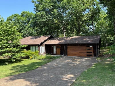 /international/us/2985-shade-tree-drive-batesville-ar-110108141762/