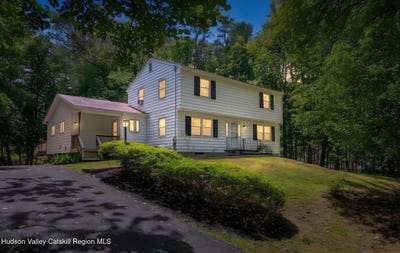 /international/us/154-marius-street-kingston-ny-110108539534/
