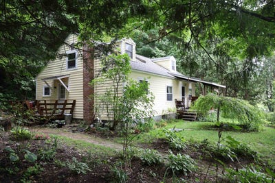 /international/us/133-barker-avenue-st-johnsbury-vt-110101269315/?lang=en
