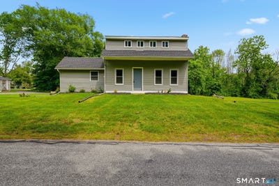 /international/us/308-village-hill-road-willington-ct-110108775645/