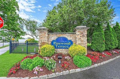 /international/us/5-terrace-lane-patchogue-ny-110108068280/