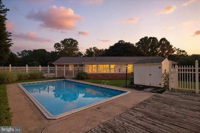 /international/us/2616-lawson-road-fallston-md-110101438070/?lang=en