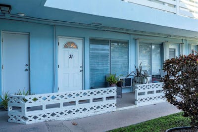 /international/us/2700-ne-135th-street-north-miami-fl-110107806388/