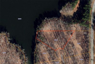 /international/us/8019-duck-pond-court-browns-summit-nc-110097991222/