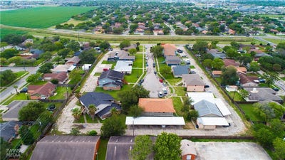 /international/us/3618-3622-3625-crestbrook-court-corpus-christi-tx-110087119561/