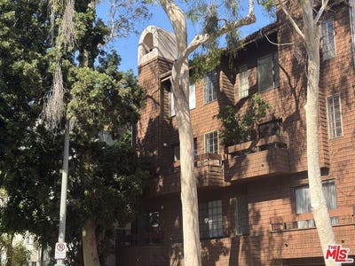 /international/us/12815-caswell-ave-los-angeles-ca-110120512933/