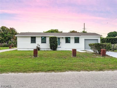 /international/us/1028-kentucky-avenue-clewiston-fl-110108490291/