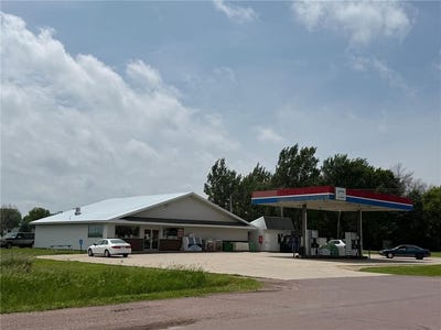 /international/us/216-county-road-17-e-comfrey-mn-110100318275/?lang=zh-tw