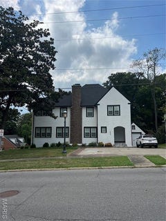 /international/us/615-n-henderson-avenue-cape-girardeau-mo-110101456079/?lang=en