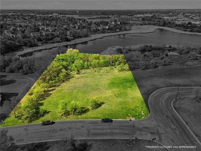 /international/us/9540-park-place-drive-monticello-mn-110108126195/