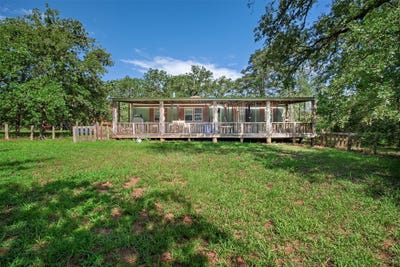/international/us/1231-peach-creek-rd-waelder-tx-110100781557/