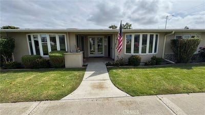 /international/us/1841-golden-rain-road-seal-beach-ca-110108218214/