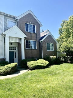 /international/us/4323-savoy-lane-mchenry-il-110107796787/