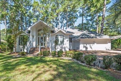 /international/us/156-dataw-drive-st-helena-island-sc-110119770233/