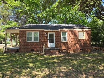 /international/us/2443-s-lumpkin-road-columbus-ga-110107433446/