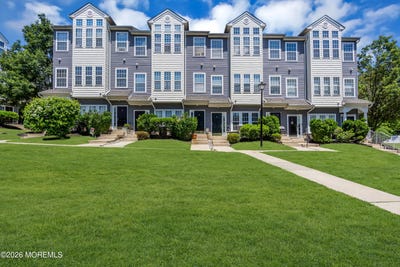 /international/us/9-river-lane-delanco-nj-110108494502/