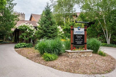 /international/us/4908-landmark-circle-egg-harbor-wi-110108883372/