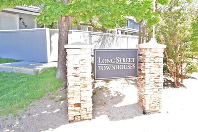 /international/us/1533-e-long-street-carson-city-nv-110108033048/