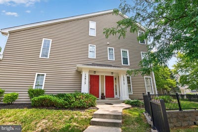 /international/us/13815-king-gregory-way-121-upper-marlboro-md-110109808874/