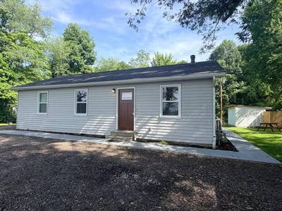 /international/us/6789-e-county-road-950-n-sunman-in-110108783669/