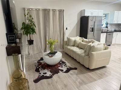 /international/us/1035-nw-2nd-ave-fort-lauderdale-fl-110106201412/