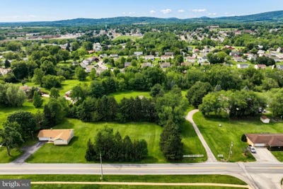 /international/us/2069-palomino-road-dover-pa-110108362158/