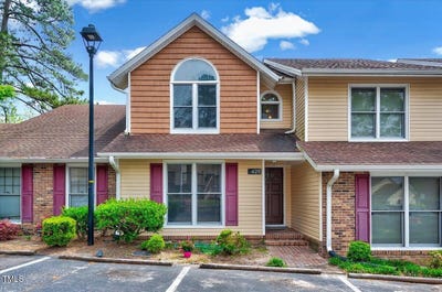 /international/us/429-lands-end-road-fayetteville-nc-110098785777/