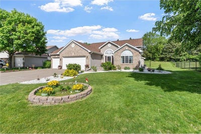 /international/us/3690-commonwealth-road-woodbury-mn-110107153170/