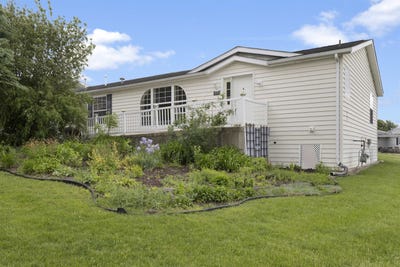 /international/us/5715-cypress-lane-machesney-park-il-110108194644/