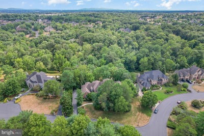 /international/us/10-sand-pine-court-mechanicsburg-pa-110097578921/