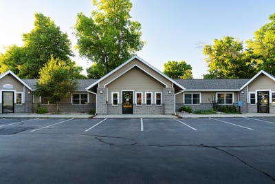 /international/us/211-n-main-street-spearfish-sd-110100986583/