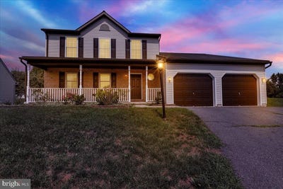 /international/us/208-crystal-circle-birdsboro-pa-110119588750/