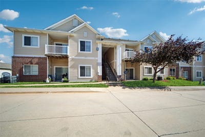 /international/us/2323-e-porter-avenue-des-moines-ia-110109039259/