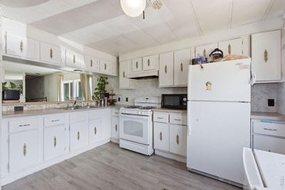 /international/us/2036-1st-ave-greeley-co-110108722417/