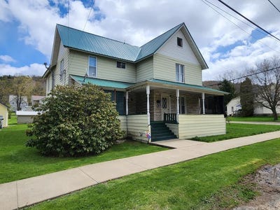/international/us/409-s-main-st-coudersport-pa-110107552046/