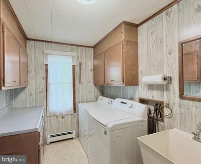 /international/us/12-hillside-road-danville-pa-110099912499/