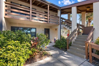 /international/us/25-quails-run-boulevard-englewood-fl-110105037488/
