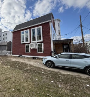 /international/us/109-shawmut-street-lewiston-me-110107401050/