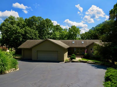 /international/us/11-peninsula-drive-galena-il-110109054932/