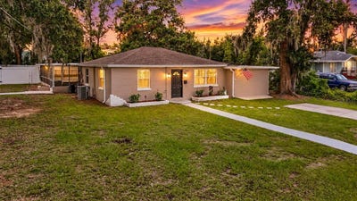 /international/us/14402-13th-street-dade-city-fl-110120498943/