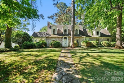 /international/us/2928-windsor-road-winston-salem-nc-110107846482/