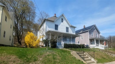 /international/us/84-orange-avenue-walden-ny-110107338530/