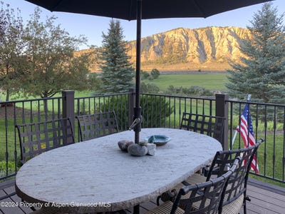 /international/us/90-cottage-drive-carbondale-co-110089878025/