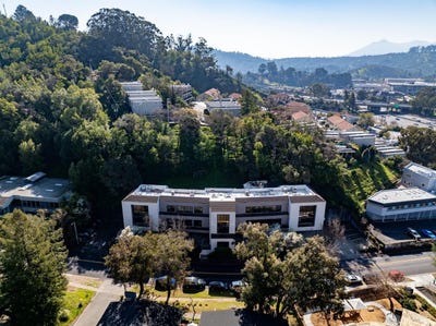 /international/us/24-professional-center-parkway-san-rafael-ca-110106674630/