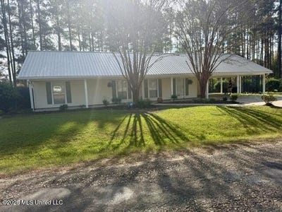 /international/us/1011-pinecrest-drive-mccomb-ms-110120914114/