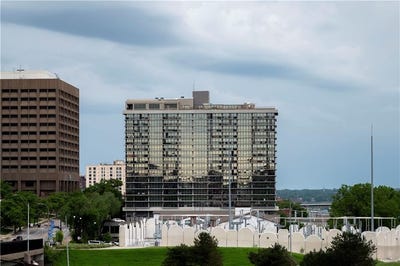 /international/us/600-e-admiral-boulevard-kansas-city-mo-110107663899/