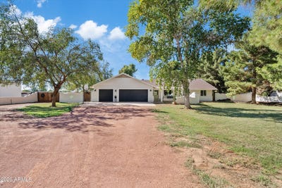 /international/us/7340-n-183rd-avenue-waddell-az-110107786942/