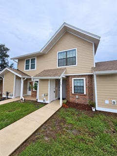/international/us/104-hidden-arbor-court-sanford-fl-110109804072/