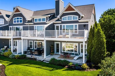 /international/us/416-s-3rd-ave-sturgeon-bay-wi-110108905858/