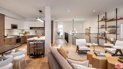 /international/us/9001-santa-monica-blvd-west-hollywood-ca-110107782633/
